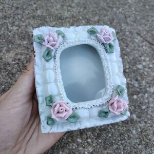 Vintage 60s Ceramic Small White & Pink Flower Cottage Picture Frame